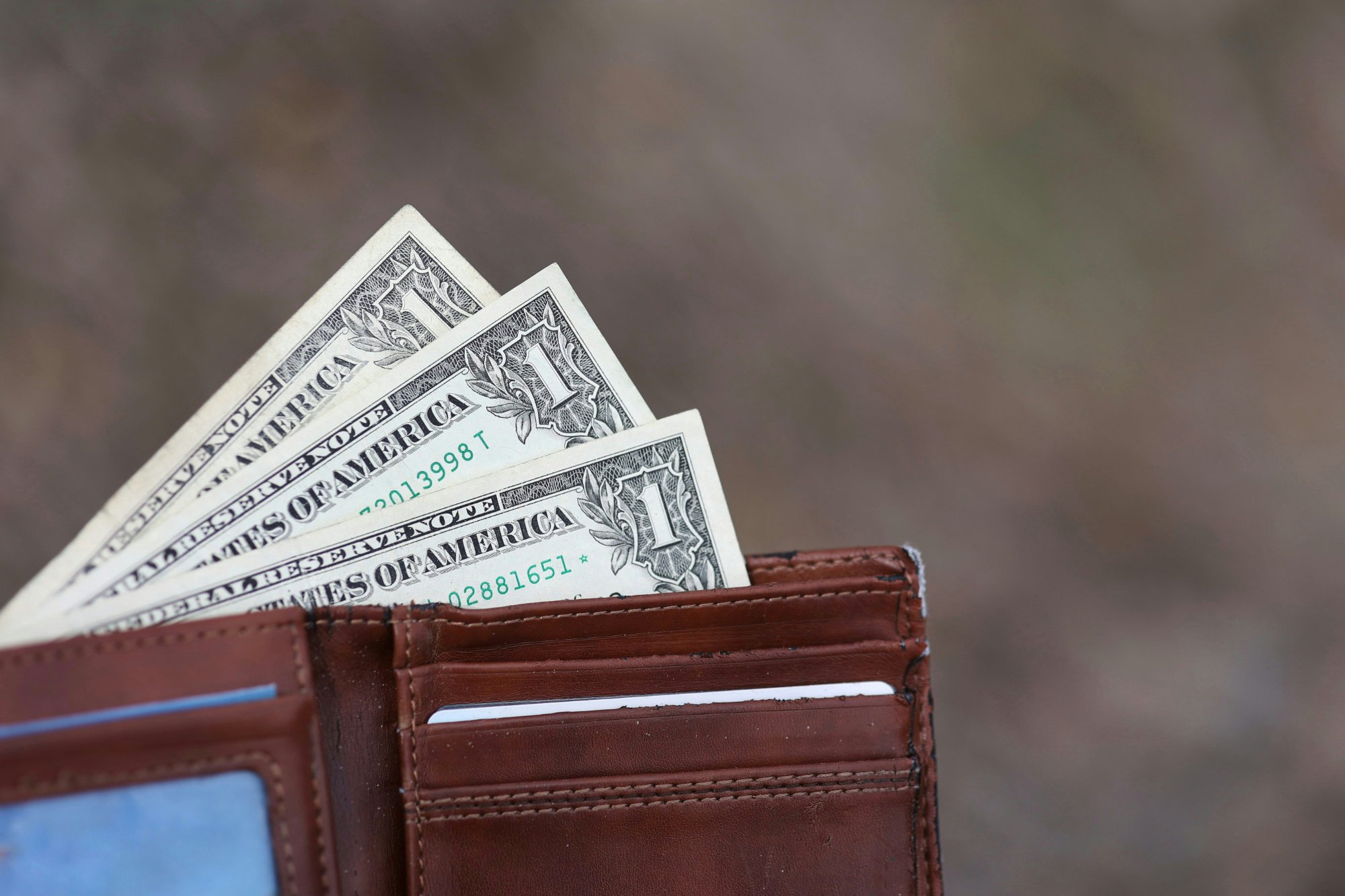 Eagle Loan vs payday loan — personal loan comparison